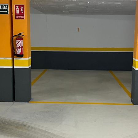 Brisa De Poniente Con Cochera Y Aire Acondicionado Aguilas Luaran gambar